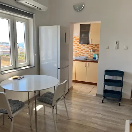 Apartamento Gracin Primošten